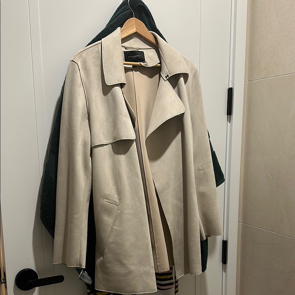 Banana Republic Light Tan Outerwear